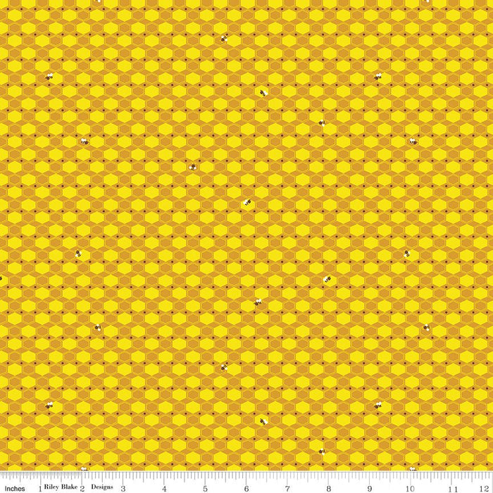 100 Aker Woods by Jill Howarth for Riley Blake Designs - Honey Hex C15175 - GOLD - Half Yard September 2024 - Modern Fabric Shoppe