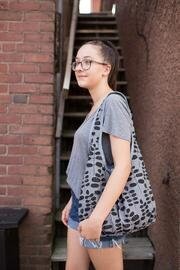 Noodlehead Runaround Bag Pattern- A Casual Bag