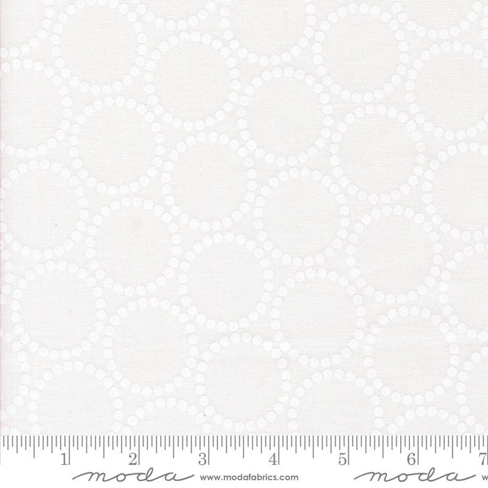 PRE - ORDER Tiny Christmas by Lizzy House - Snow White 37136 21 - Half Yard - June 2025 - Modern Fabric Shoppe